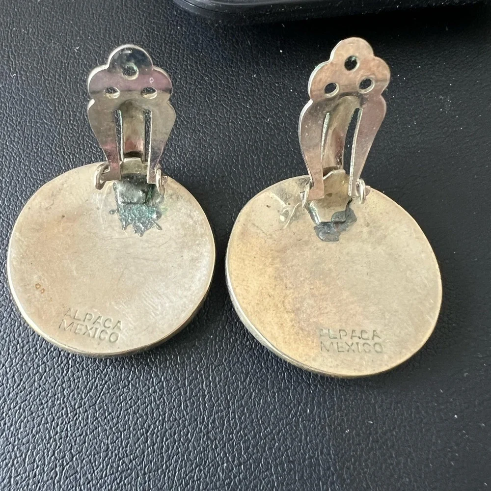 Vintage Mexico Alpaca Silver & Flower Abalone Shell Inlay Clip On Earrings B7